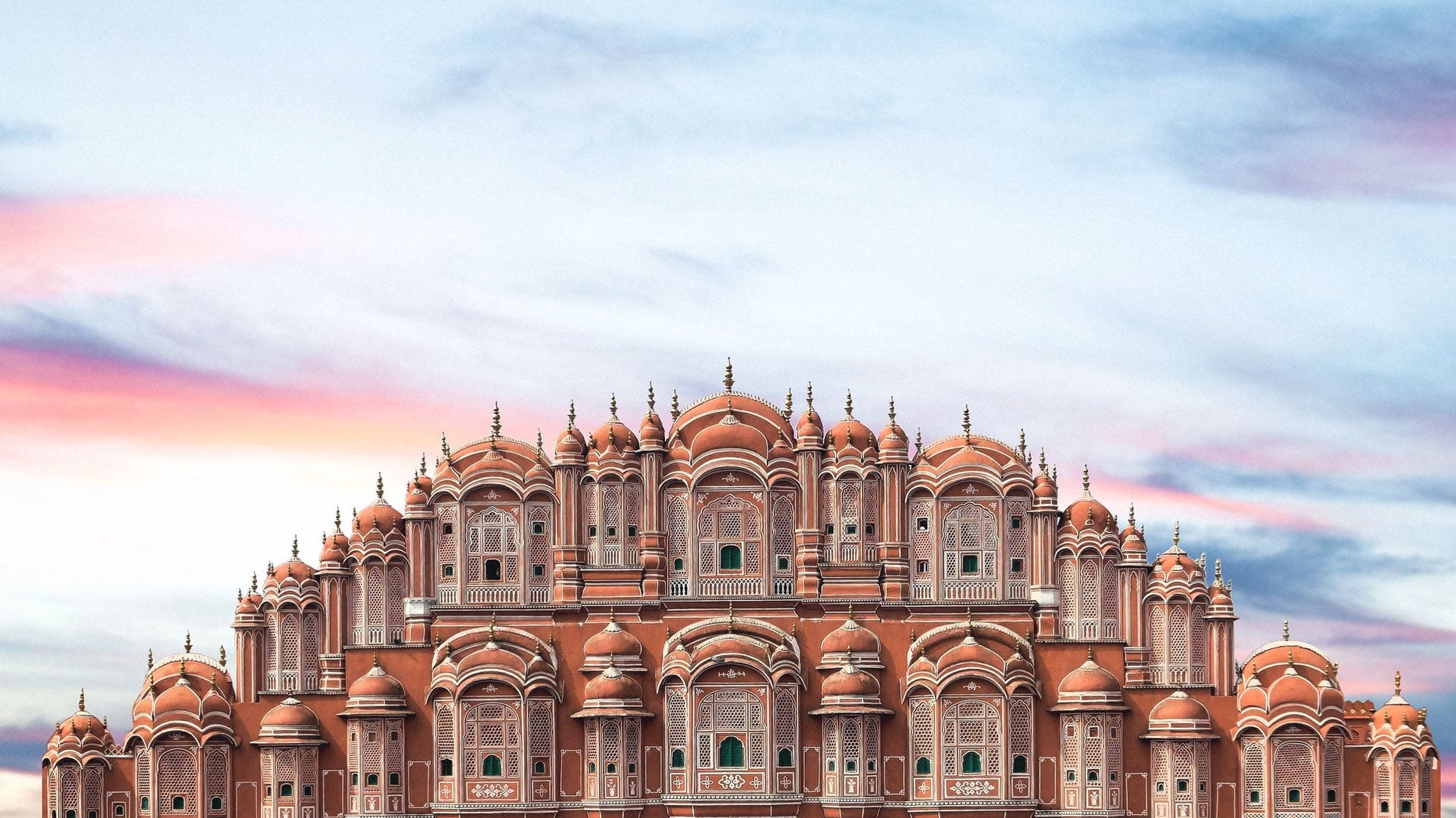 Where & How to Buy Gemstones in Jaipur